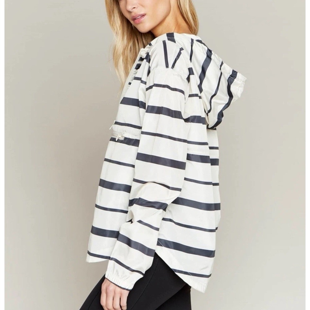Thread & Supply Hooded Pullover Windbreaker Black Ivory Stripe Sz L NWT MSRP $66 - Picture 2 of 11